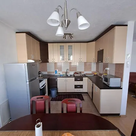 Apartment Cozy Near Sarajevo & Visoko Pyramids